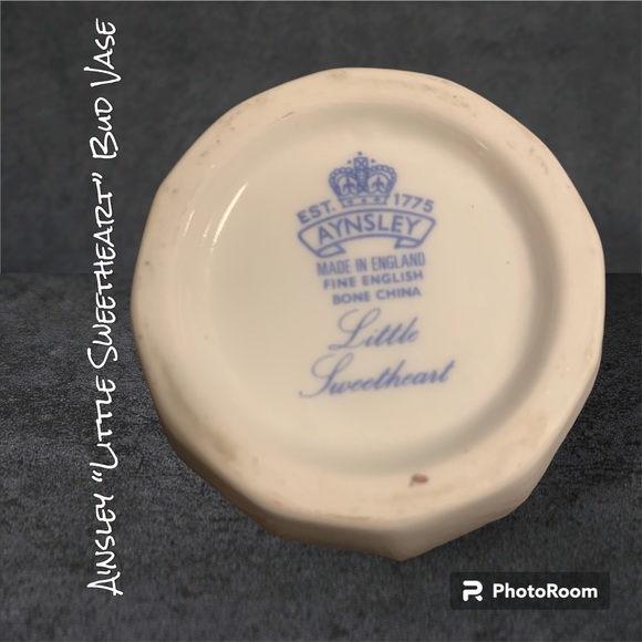 Aynsley Fine Bone China “Little Sweetheart” Bud Vase - Picture 5 of 9